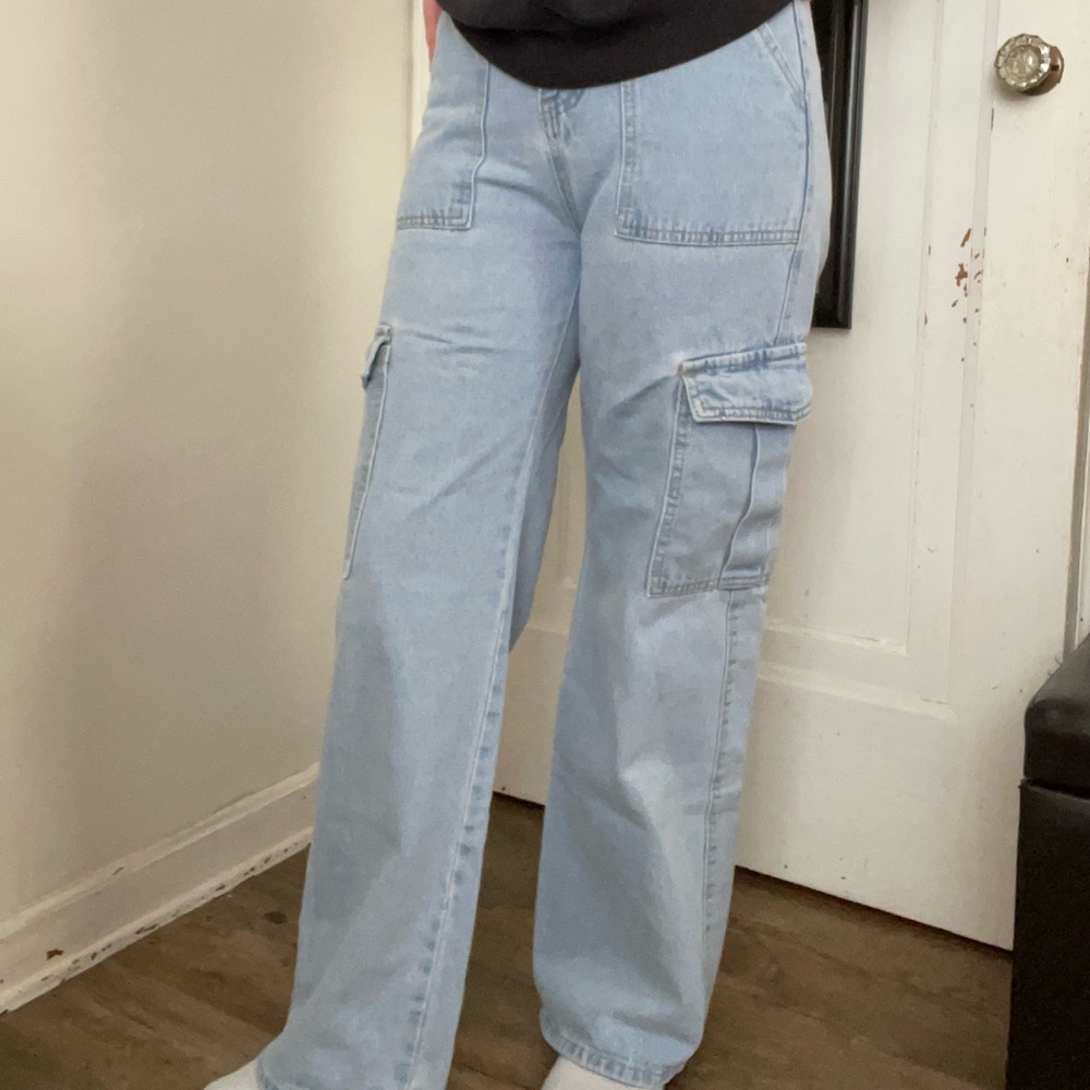 SHEIN Light Blue Denim Jeans - Picture 4 of 5